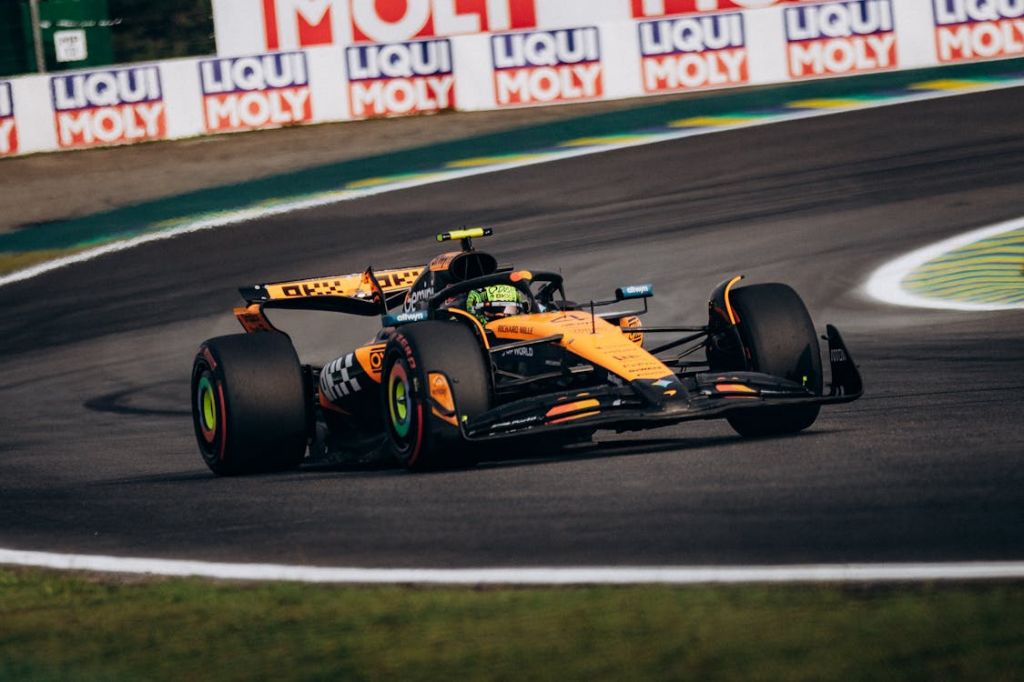 Welchen Motor nutzt McLaren in der F1?