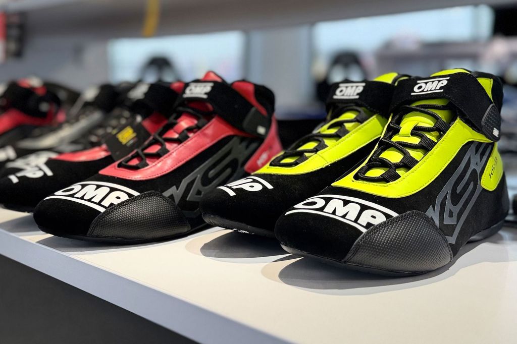Rennstiefel-Ratgeber: FIA-Schuhe und Kartstiefel im Vergleich