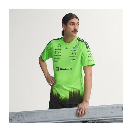 Mercedes AMG F1 2026 Team T-Shirt Set Up