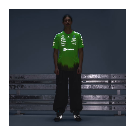 Mercedes AMG F1 2026 Team T-Shirt Set Up