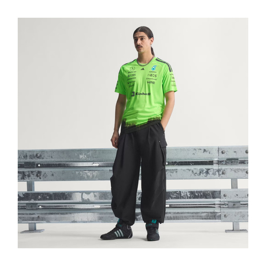 Mercedes AMG F1 2026 Team T-Shirt Set Up