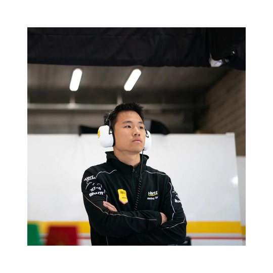 Hertz Team Jota 2023 Herren Sweatjacke Schwarz