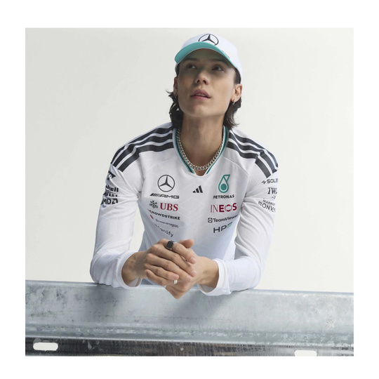 Mercedes AMG F1 2026 Langarmshirt Authentic Team weiß